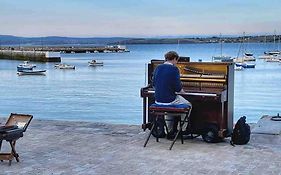 Charmant Petit Appartement Les Pieds Dans L'Eau